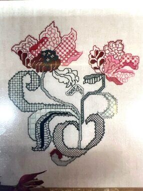 RARE Arielles Allure Lovely N Lace 4 Cross Stitch Pattern Simply Old-Fashioned